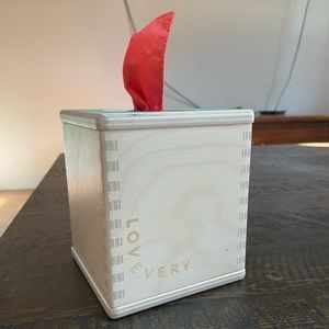 Lovevery Magic Tissue Box
